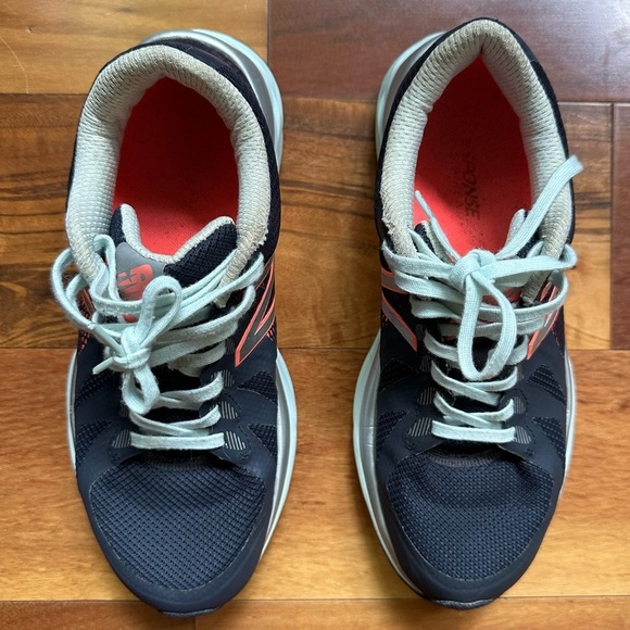 New Balance 790 V6 Running Sneakers - Picture 3 of 8